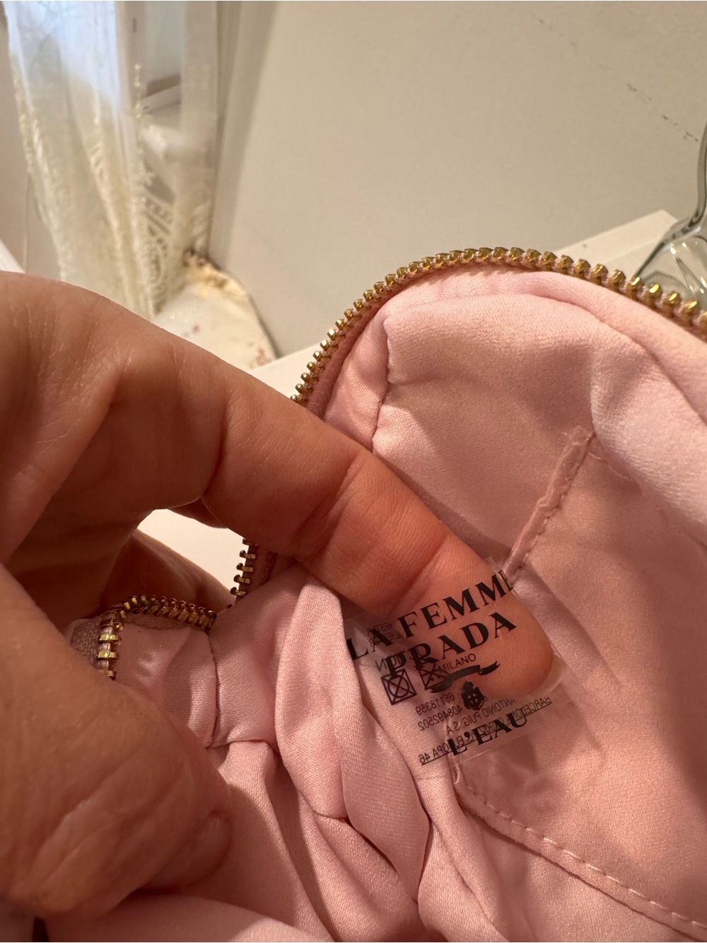 Prada Pink La Femme Cosmetic Case - Picture 13 of 14